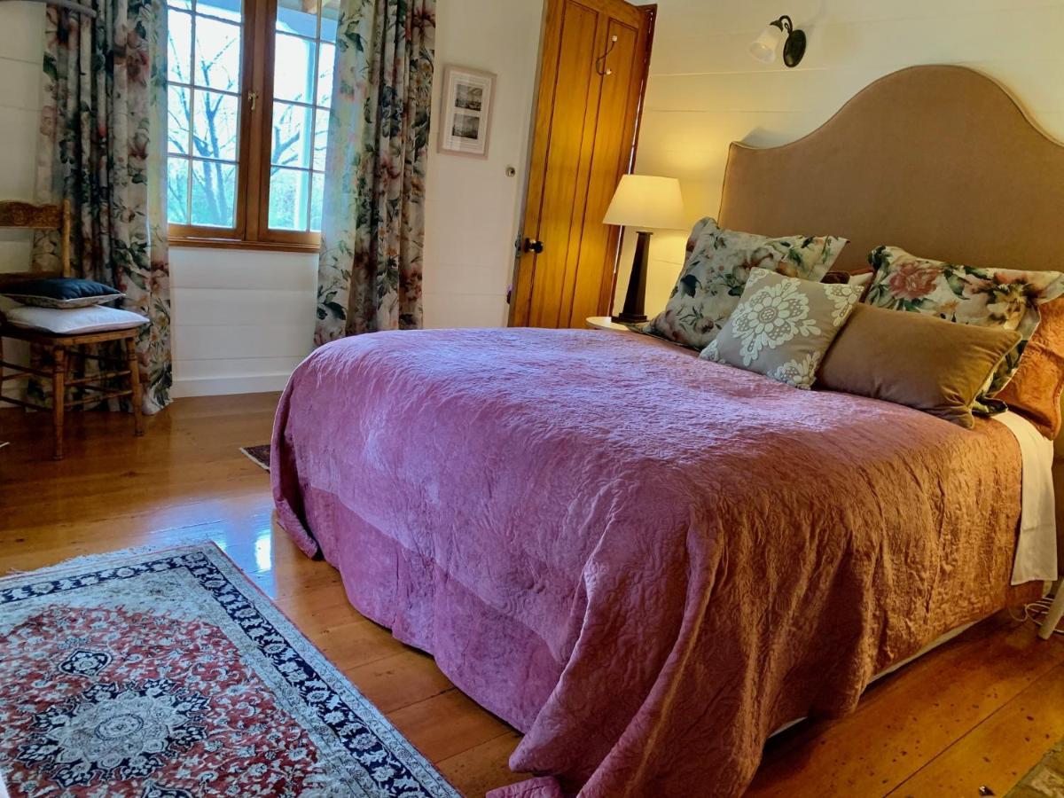 Mill Cottage - Boutique Accommodation And Garden Акароа Екстер'єр фото