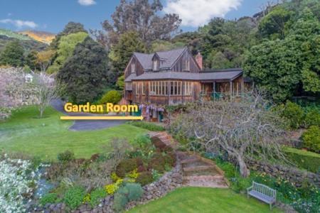 Mill Cottage - Boutique Accommodation And Garden Акароа Екстер'єр фото